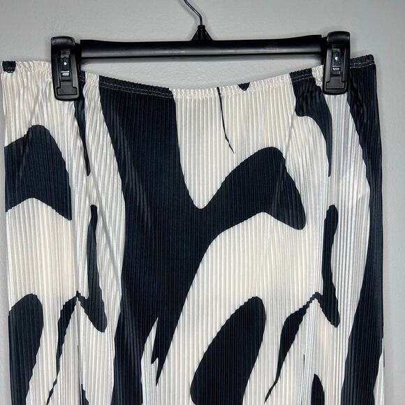 Women's Pleated Elastic Waist Maxi Long Skirt Size XL/12 Ruffle HemHigh Waist - Picture 3 of 9